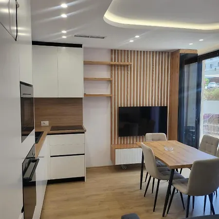 Ademi Luxury Ionian Bay 公寓 Sarandë